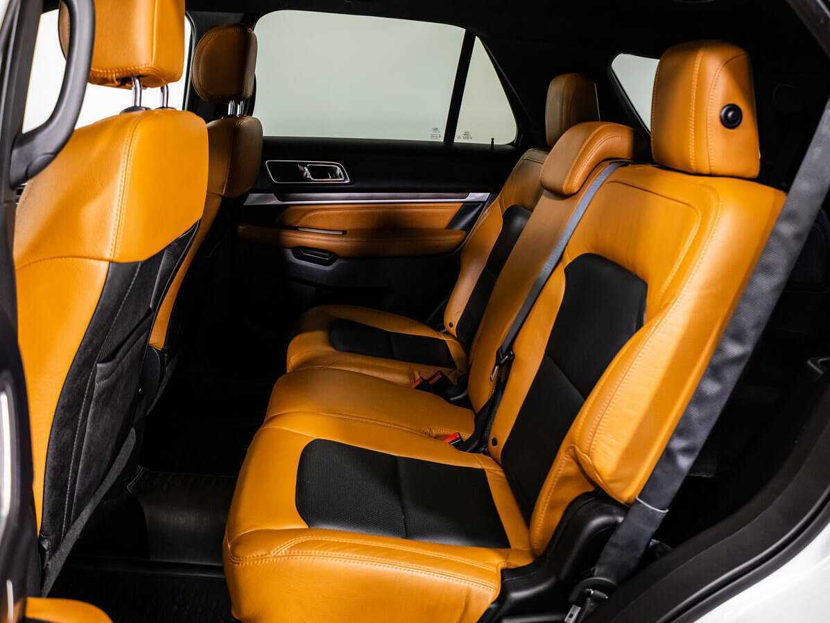 Купить Ford Explorer, 2016, 160 297 км, фото №8