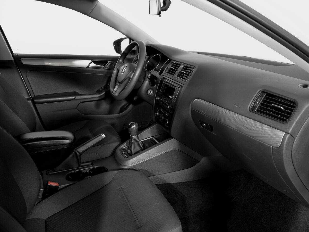 Купить Volkswagen Jetta, 2016, 111 271 км, фото №9