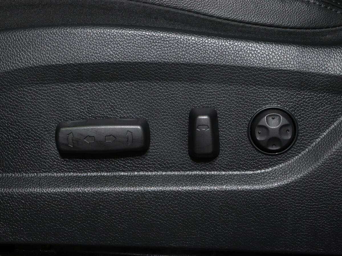 Купить Hyundai Santa Fe, 2016, 130 583 км, фото №17