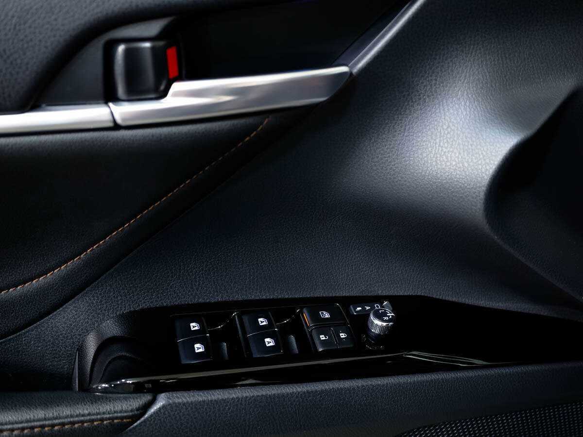 Купить Toyota Camry, 2020, 107 345 км, фото №18