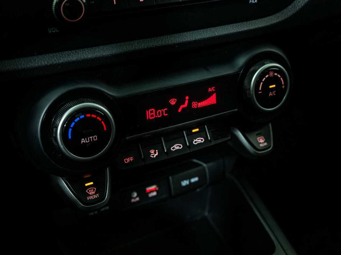 Купить Kia Rio X-Line, 2017, 56 574 км, фото №15