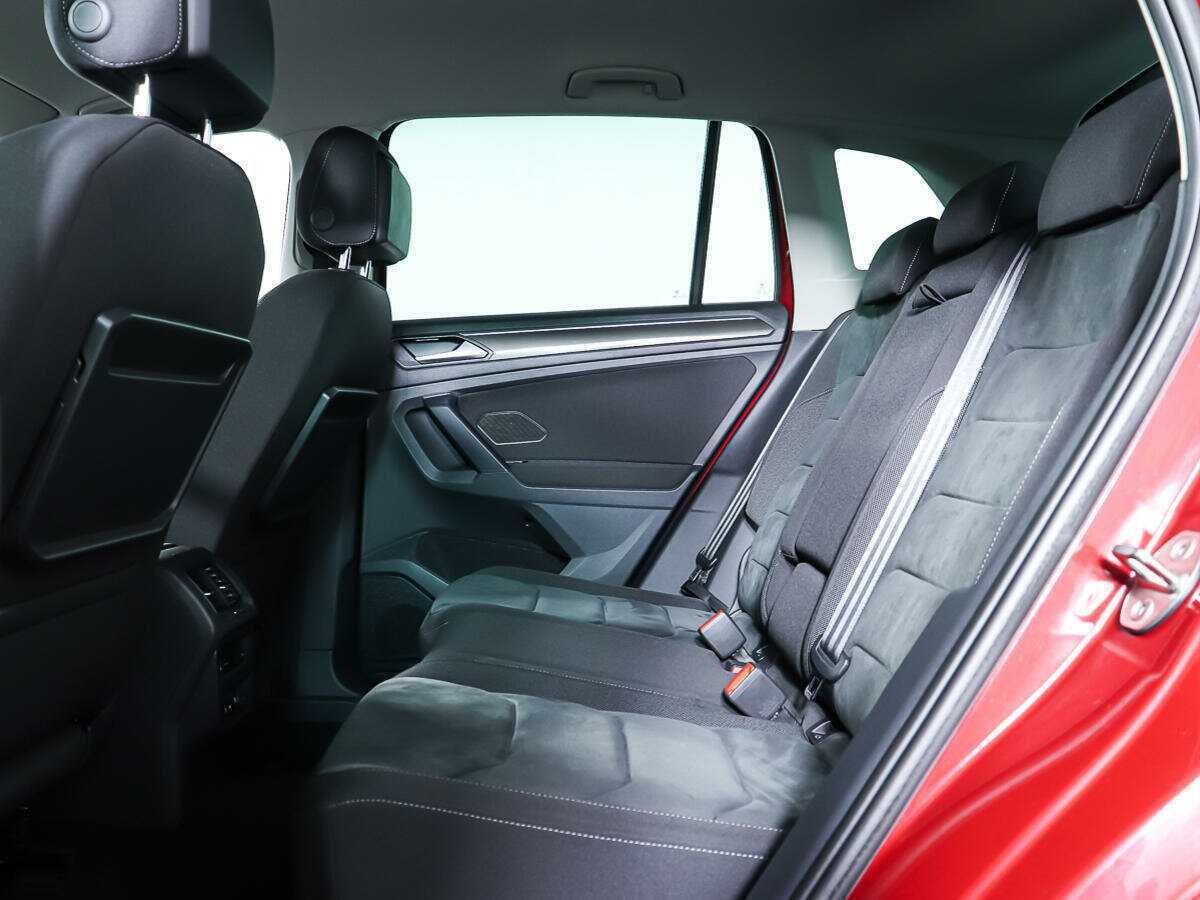 Купить Volkswagen Tiguan L, 2019, 122 491 км, фото №9