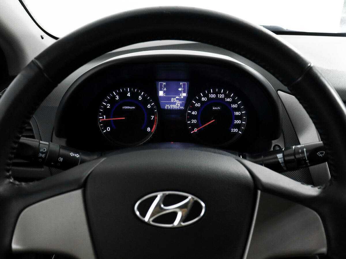 Купить Hyundai Solaris, 2014, 259 937 км, фото №15