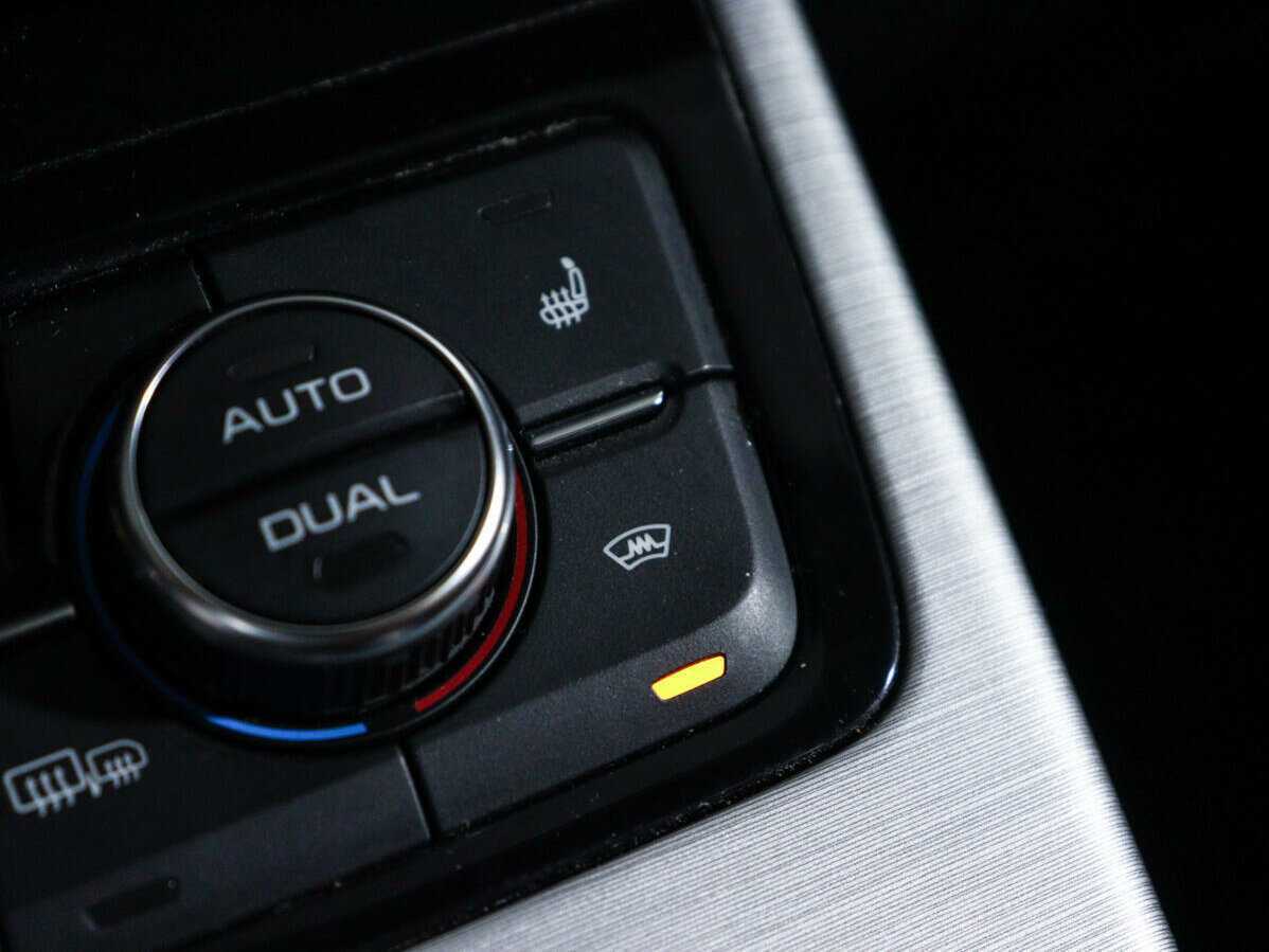 Купить Geely Atlas, 2019, 88 877 км, фото №21