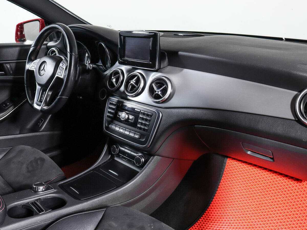 Купить Mercedes-Benz CLA 200, 2013, 122 000 км, фото №7