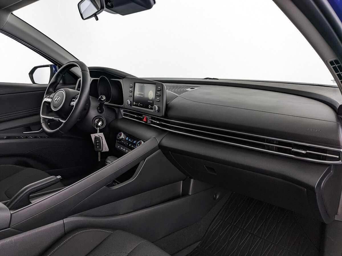 Купить Hyundai Elantra, 2021, 31 597 км, фото №9