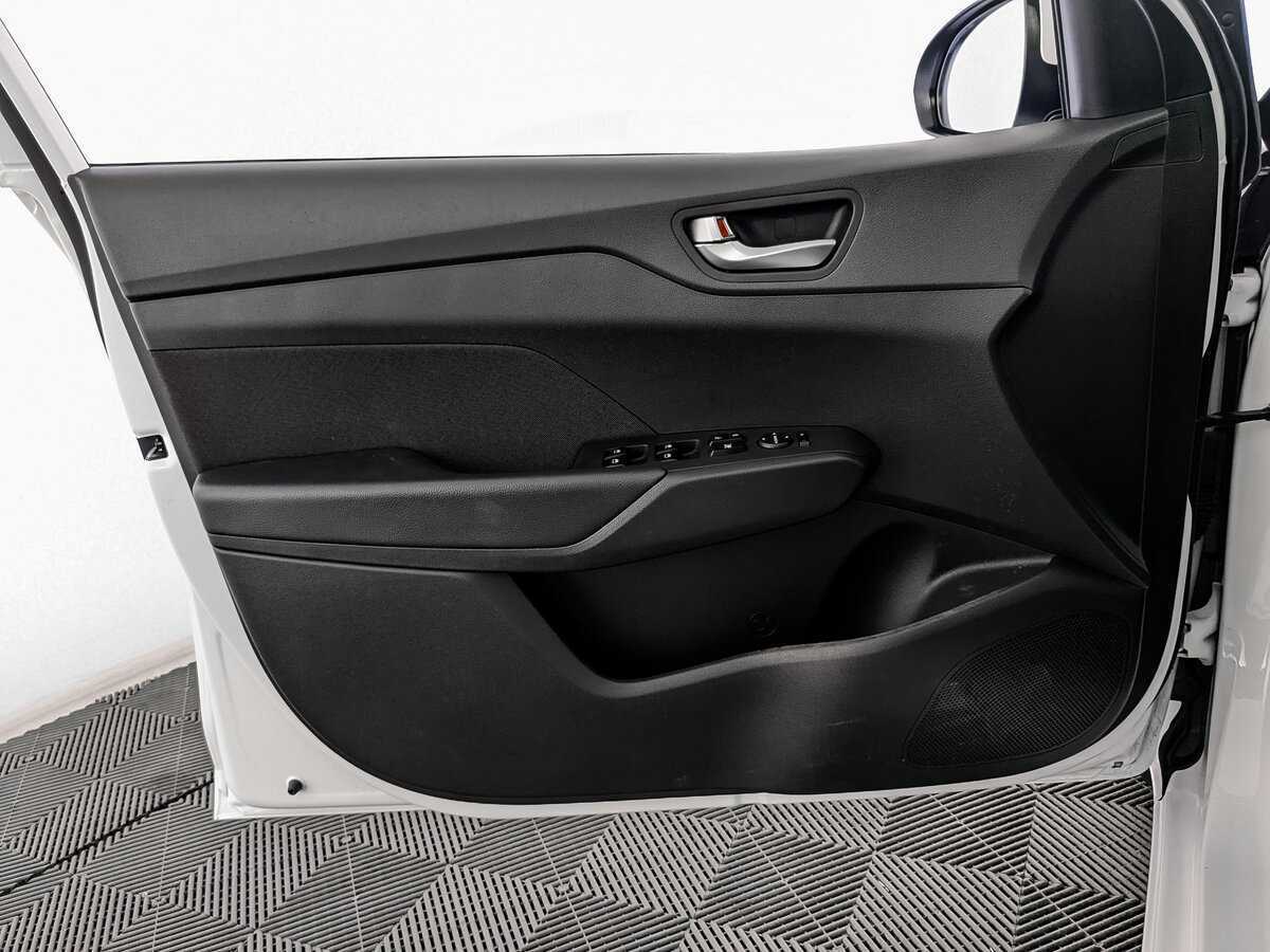 Купить Hyundai Solaris, 2022, 8 228 км, фото №15