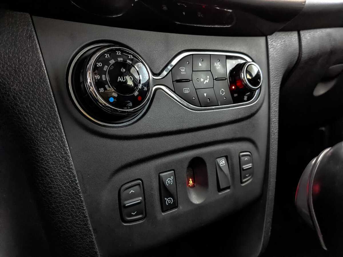 Купить Renault Sandero Stepway, 2019, 47 212 км, фото №17