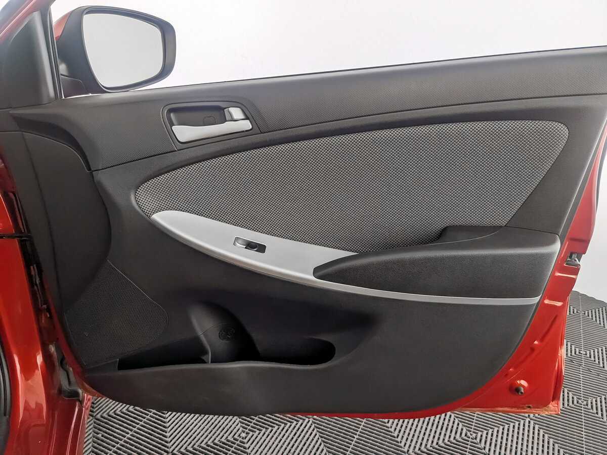 Купить Hyundai Solaris, 2012, 138 770 км, фото №20