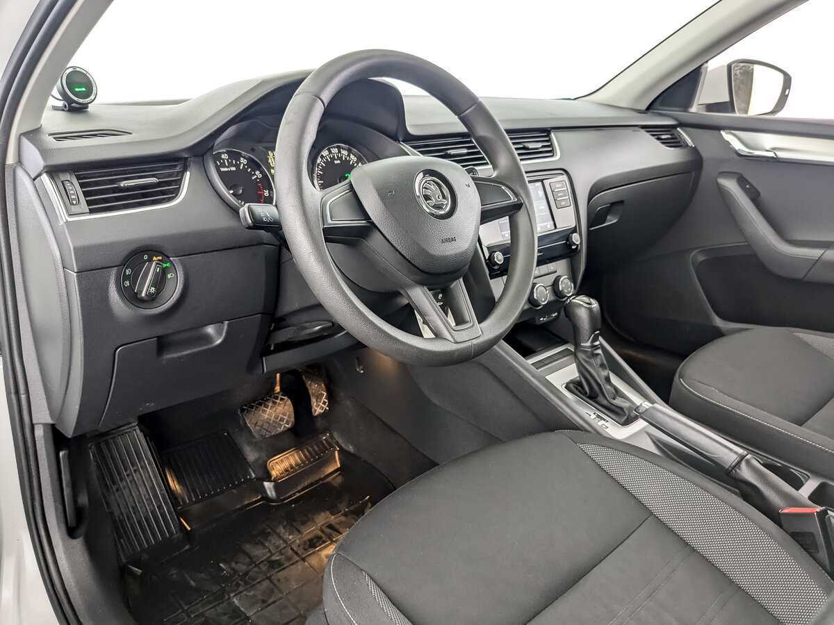 Купить Skoda Octavia, 2017, 140 461 км, фото №14