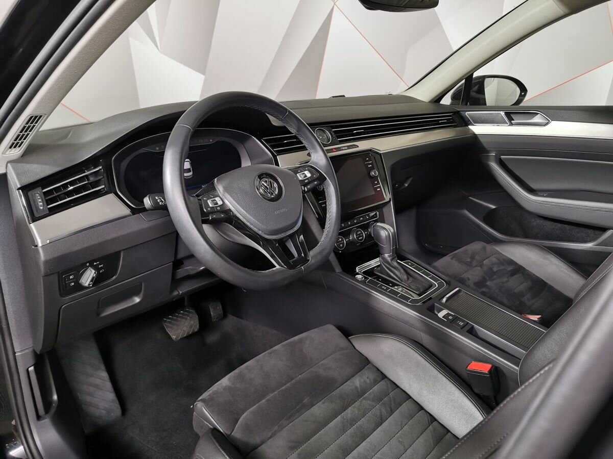 Купить Volkswagen Passat, 2019, 74 175 км, фото №14