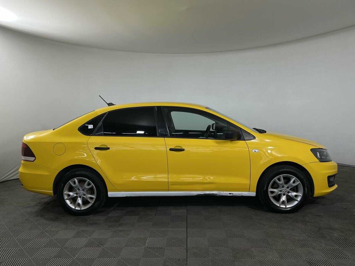 Купить Volkswagen Polo, 2017, 384 816 км, фото №4