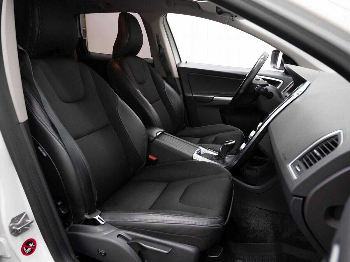 Купить Volvo XC60, 2017, 100 800 км, фото №12