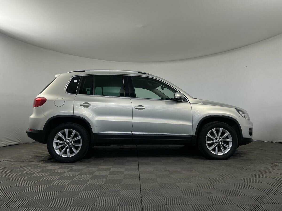 Купить Volkswagen Tiguan, 2012, 90 198 км, фото №4