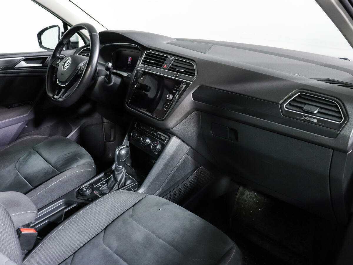 Купить Volkswagen Tiguan, 2018, 153 968 км, фото №9