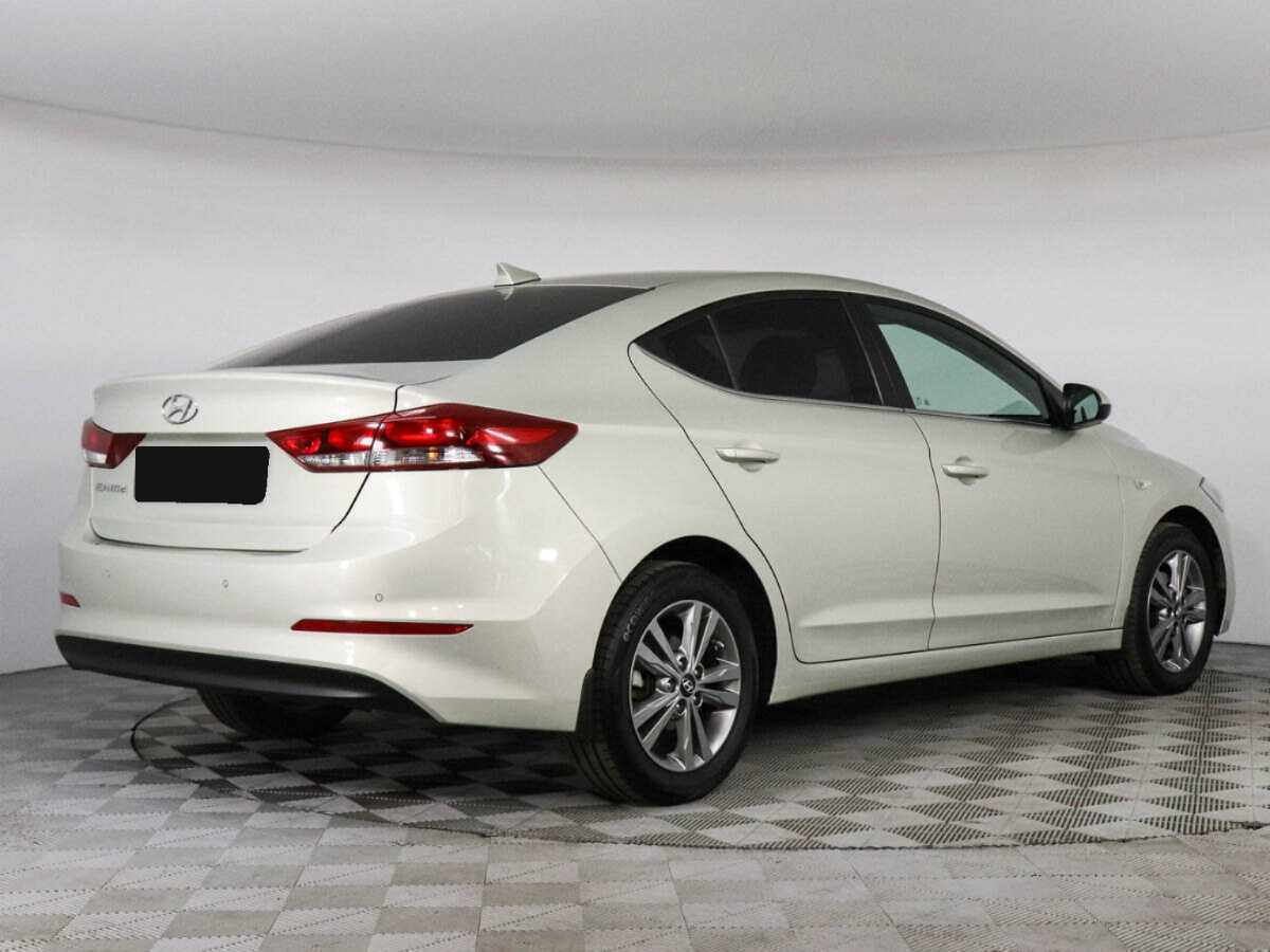 Купить Hyundai Elantra, 2017, 88 315 км, фото №5