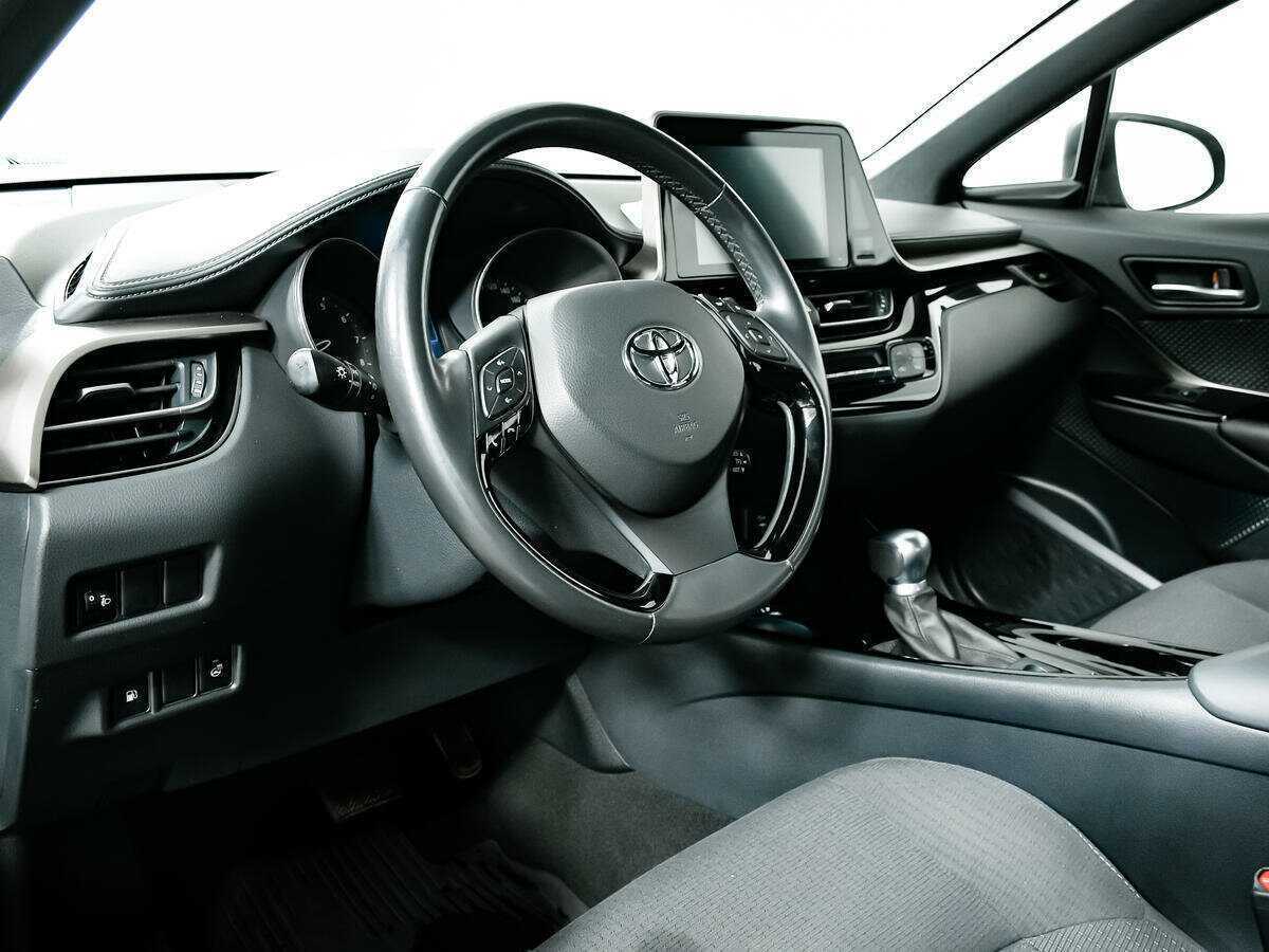 Купить Toyota C-HR, 2018, 67 869 км, фото №13