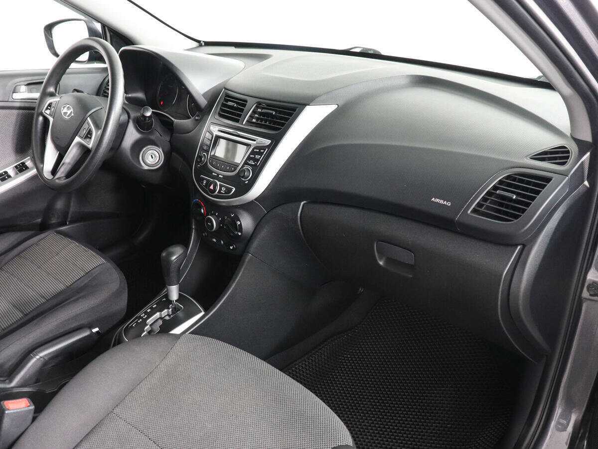 Купить Hyundai Solaris, 2013, 115 411 км, фото №10