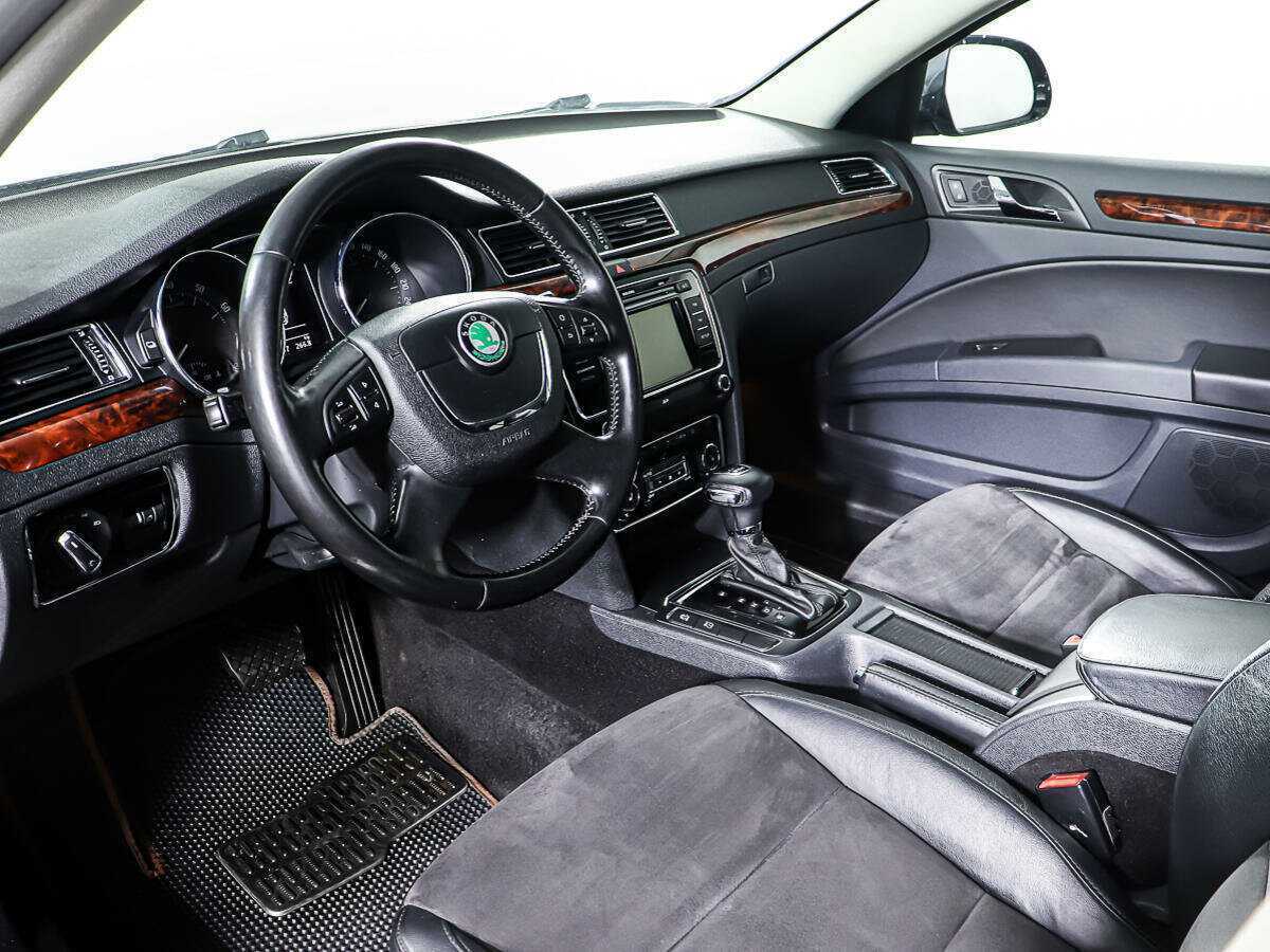 Купить Skoda Superb, 2012, 245 296 км, фото №16