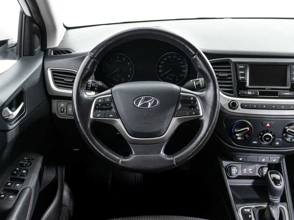 Купить Hyundai Solaris, 2018, 106 908 км, фото №18