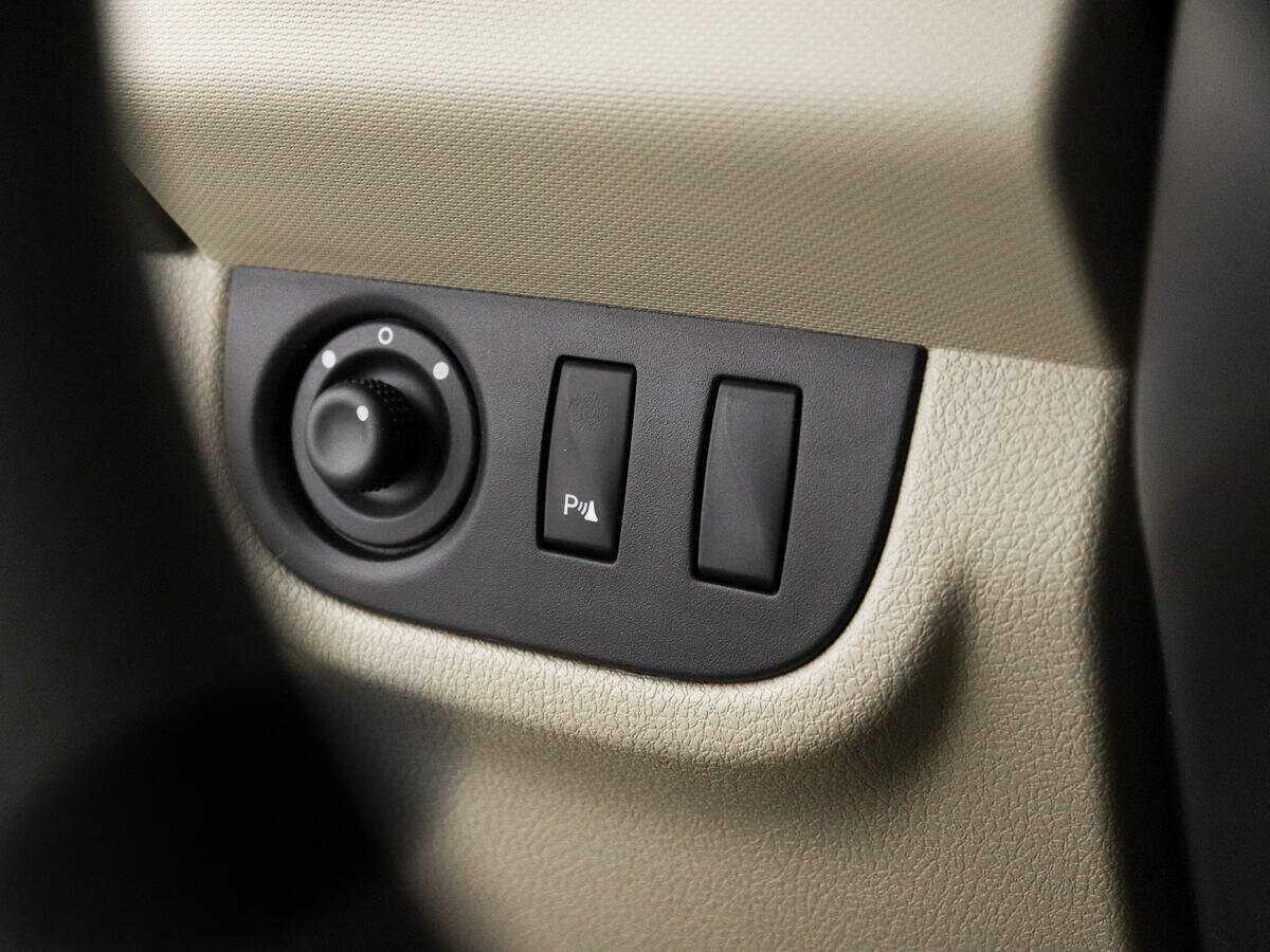 Купить Renault Logan, 2016, 106 618 км, фото №14