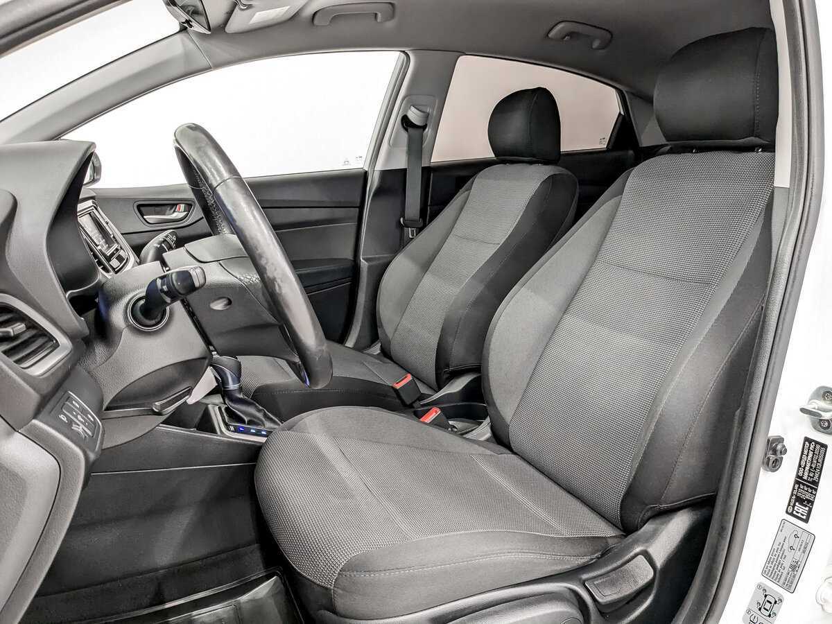 Купить Hyundai Solaris, 2017, 107 457 км, фото №20