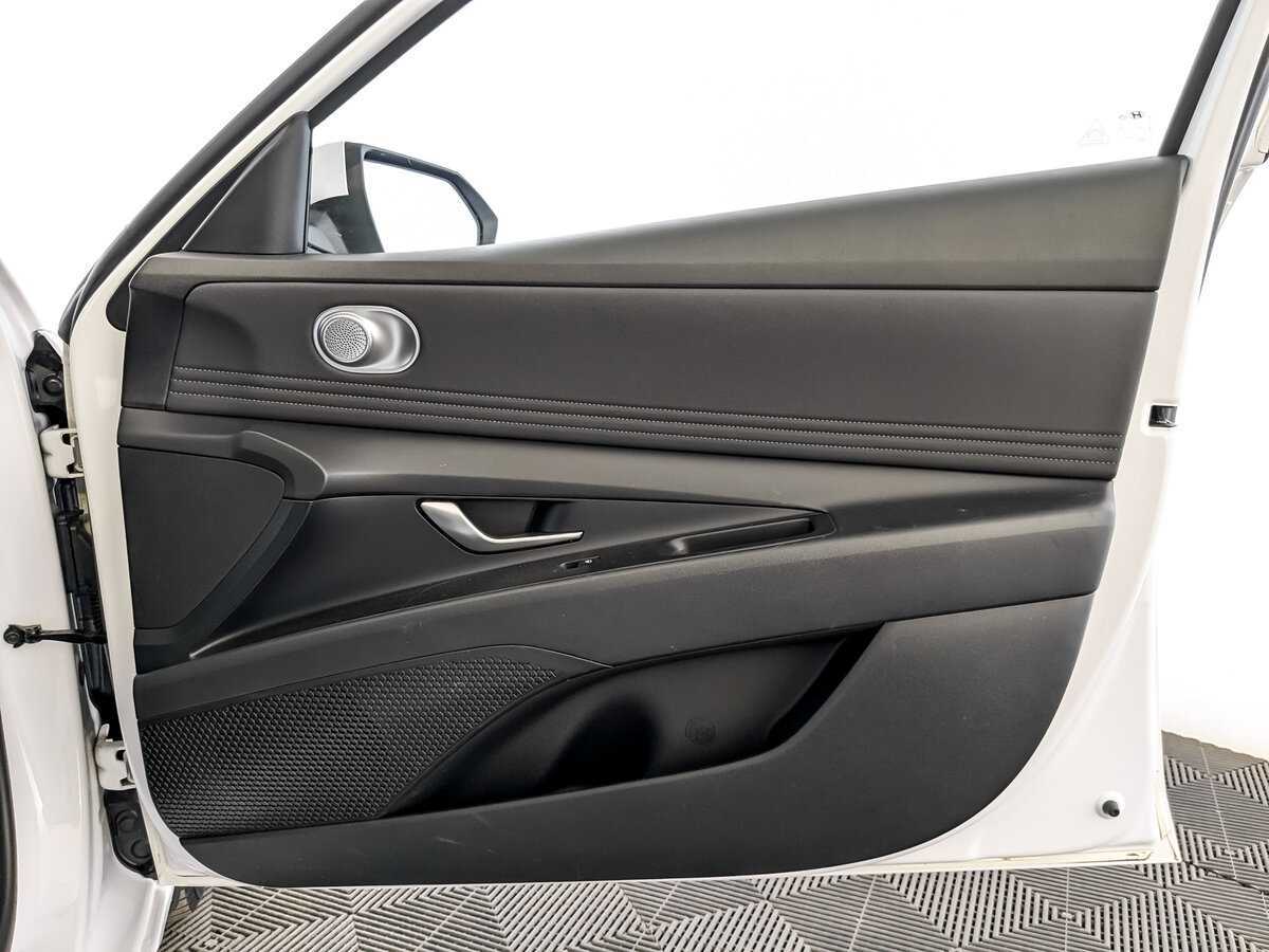 Купить Hyundai Elantra, 2021, 101 404 км, фото №22