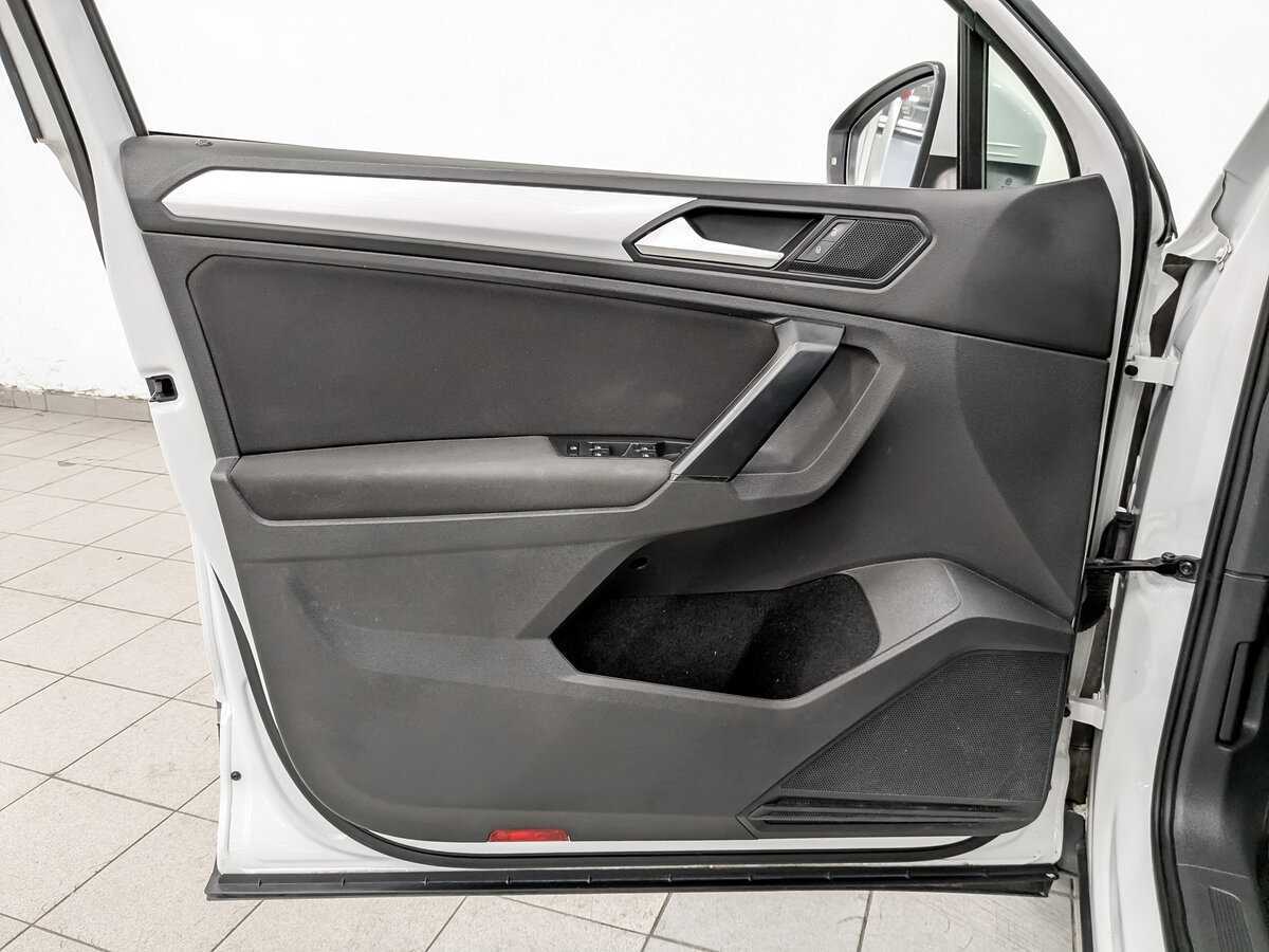 Купить Volkswagen Tiguan, 2021, 158 578 км, фото №19