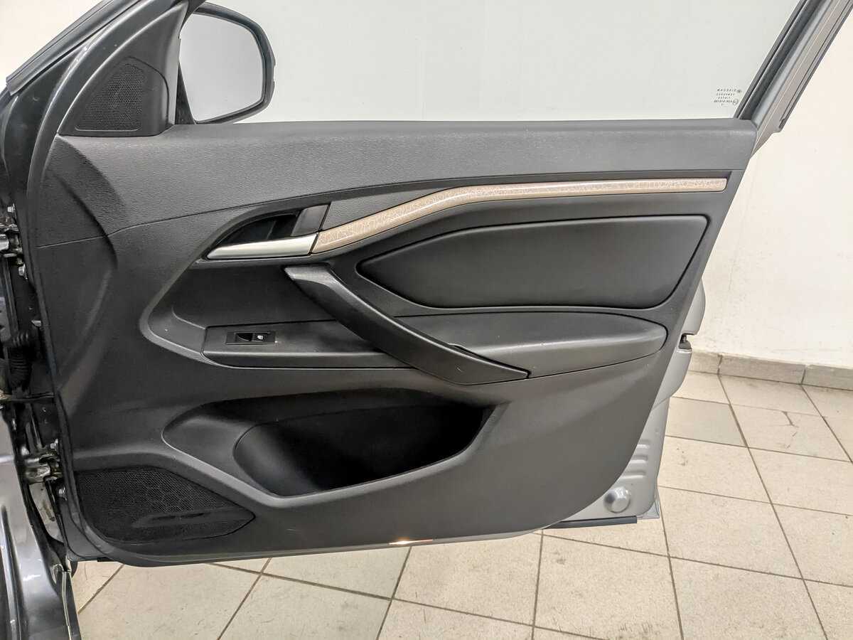 Купить Lada (ВАЗ) Vesta, 2017, 101 482 км, фото №22