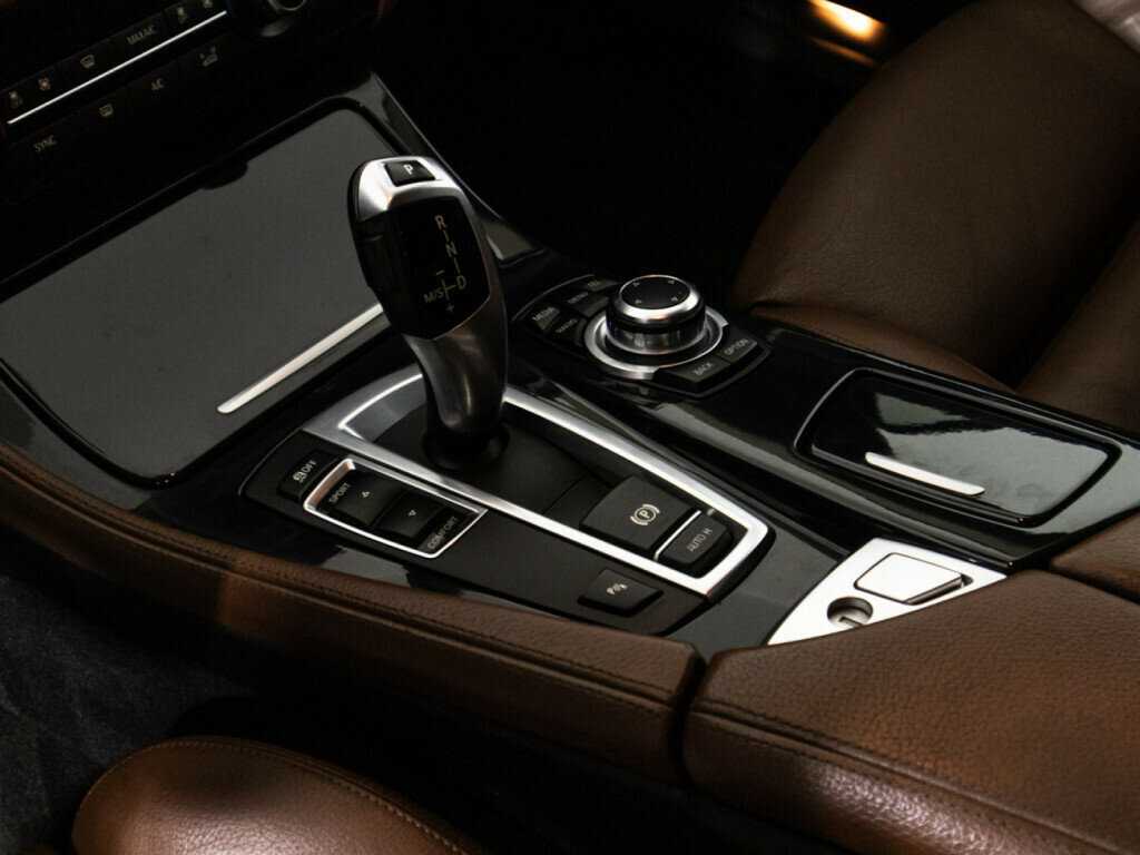 Купить BMW 5 серии 520d, 2015, 167 388 км, фото №15