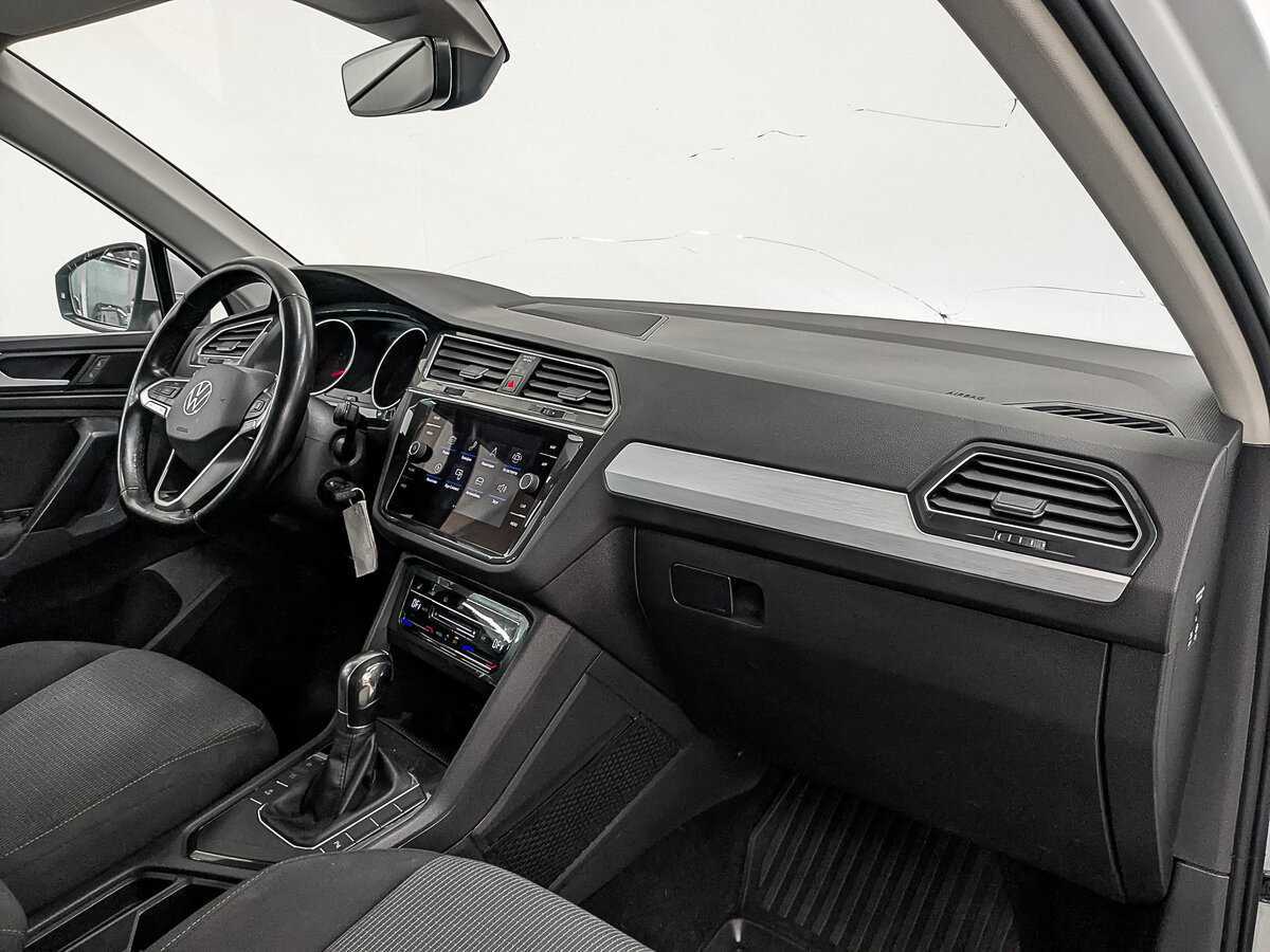 Купить Volkswagen Tiguan, 2021, 153 130 км, фото №11