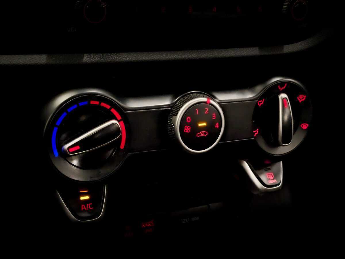 Купить Kia Rio X-Line, 2020, 158 744 км, фото №25