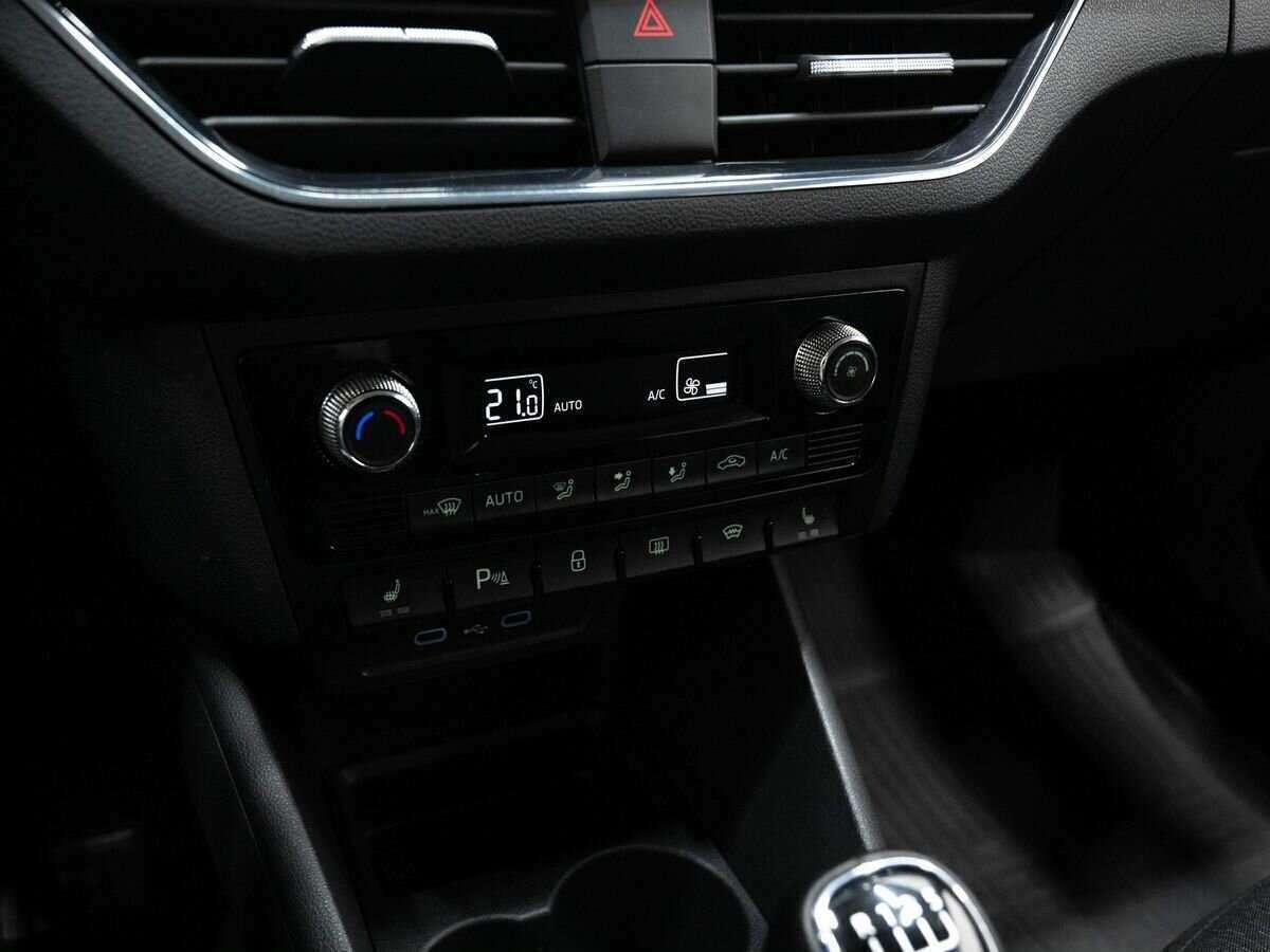 Купить Skoda Rapid, 2020, 192 128 км, фото №18