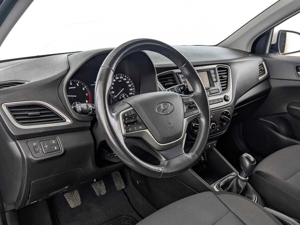 Купить Hyundai Solaris, 2017, 147 719 км, фото №13