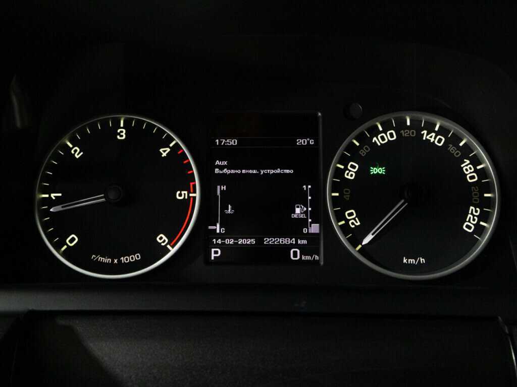 Купить Land Rover Discovery, 2016, 222 649 км, фото №12