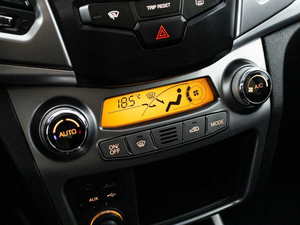 Купить SsangYong Actyon, 2013, 208 975 км, фото №16