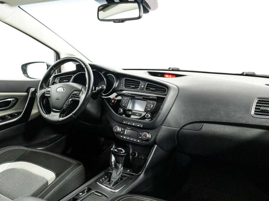 Купить Kia Ceed, 2013, 100 000 км, фото №9