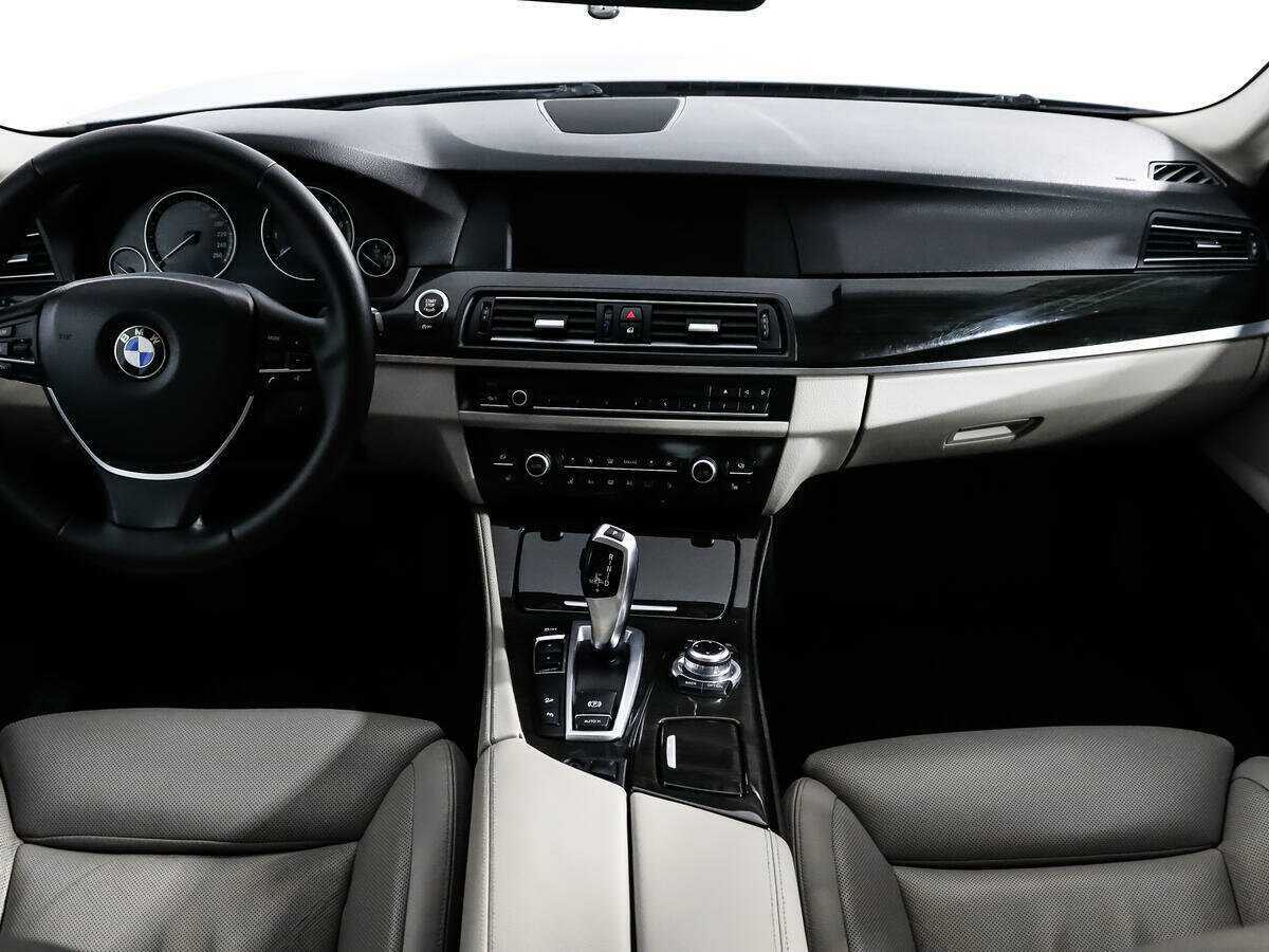 Купить BMW 5 серии 528i xDrive, 2012, 132 915 км, фото №10