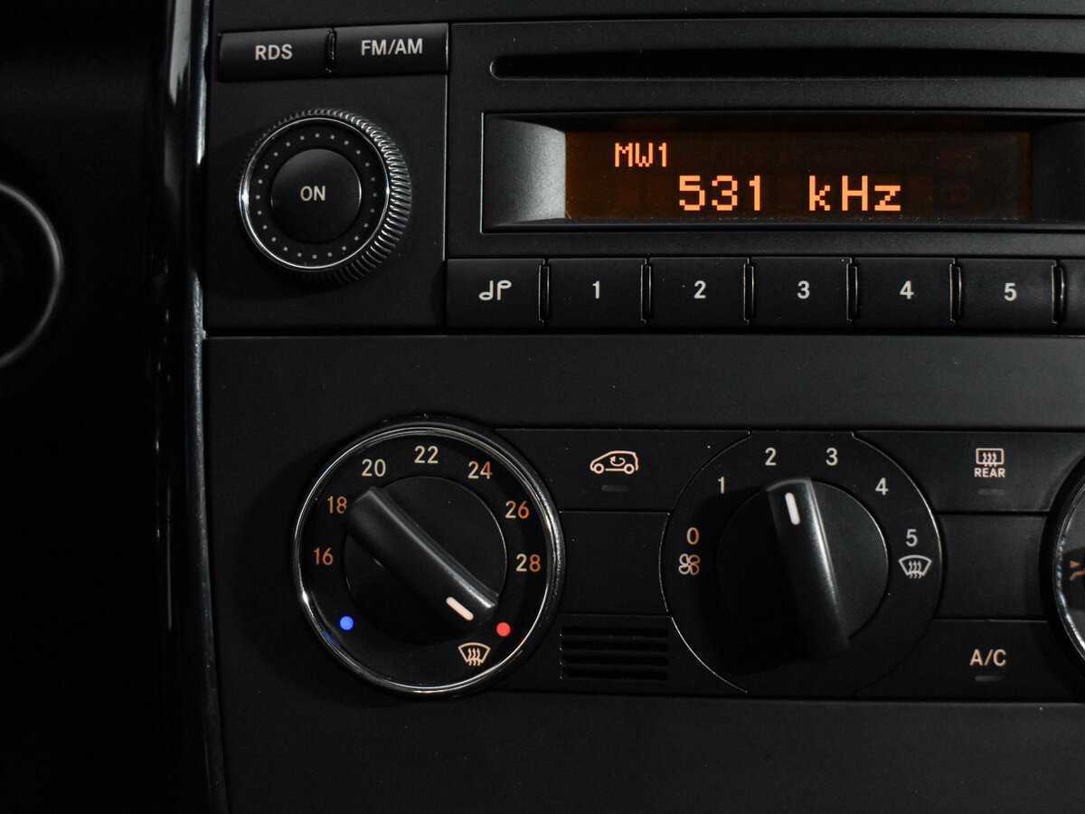 Купить Mercedes-Benz A-Класс 180, 2012, 128 619 км, фото №15