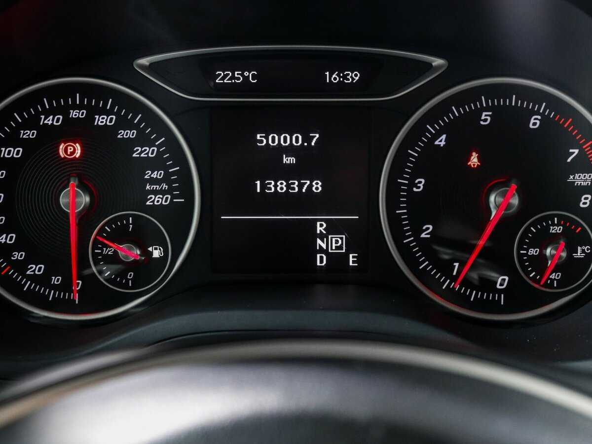 Купить Mercedes-Benz B-Класс 180, 2015, 138 377 км, фото №8