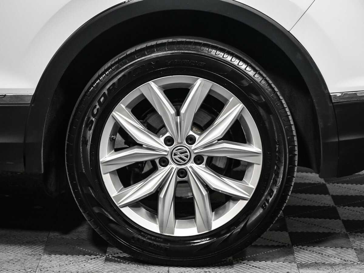Купить Volkswagen Tiguan, 2018, 129 688 км, фото №16