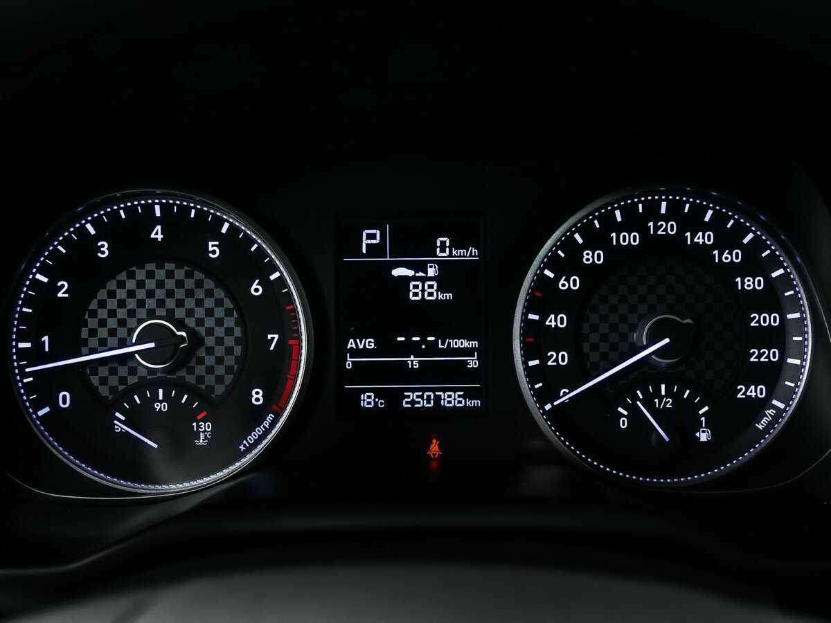 Купить Hyundai Elantra, 2020, 250 786 км, фото №10