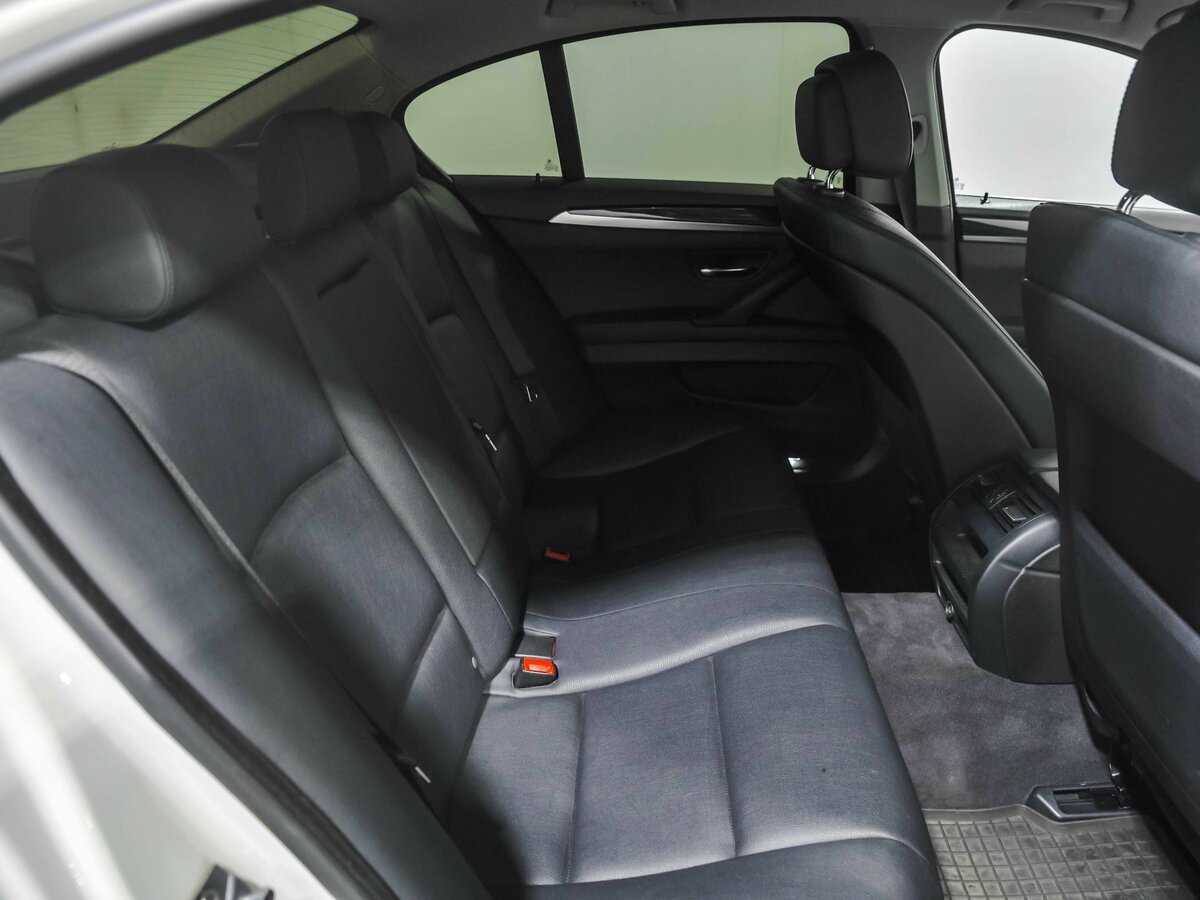 Купить BMW 5 серии 520i, 2013, 213 136 км, фото №15