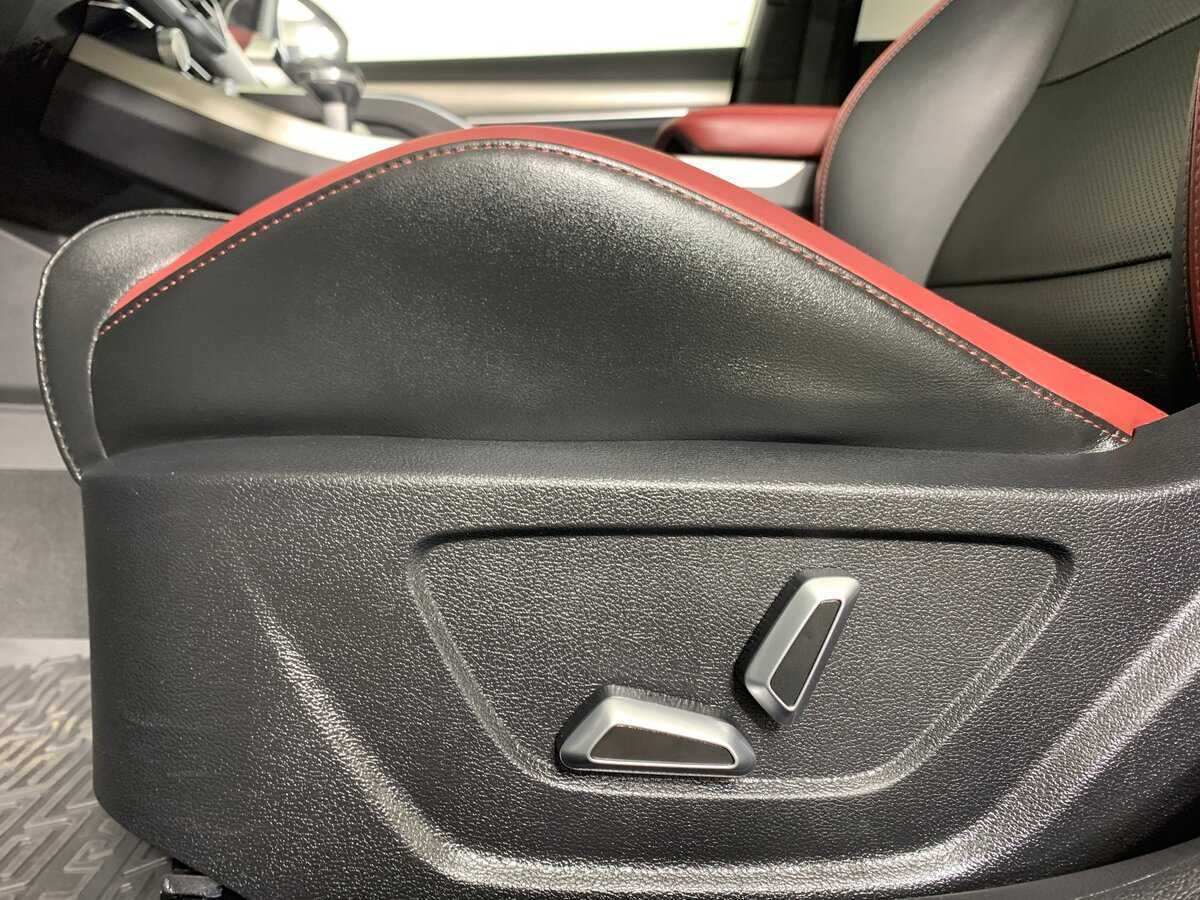 Купить Geely Coolray, 2023, 41 939 км, фото №17