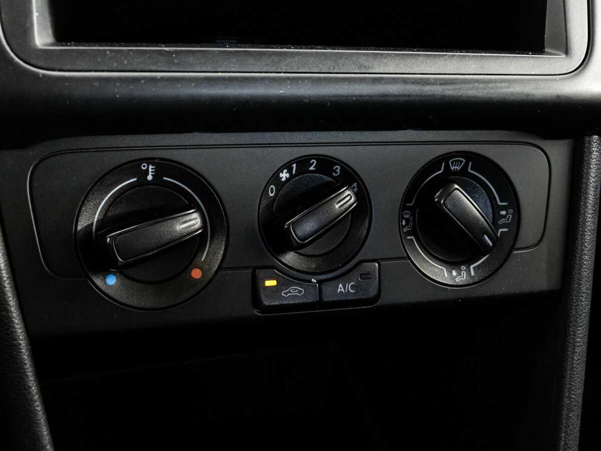 Купить Volkswagen Polo, 2018, 179 000 км, фото №12