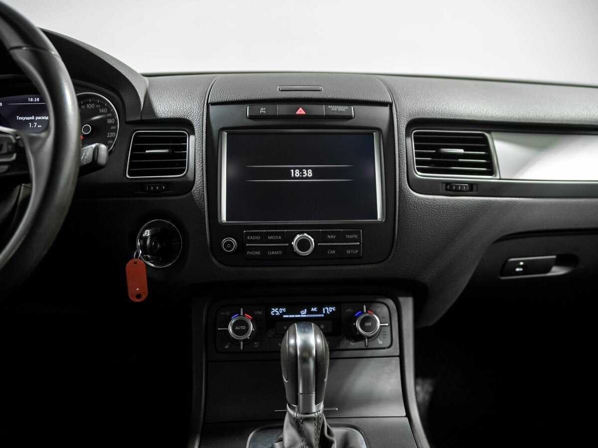 Купить Volkswagen Touareg, 2013, 127 425 км, фото №10