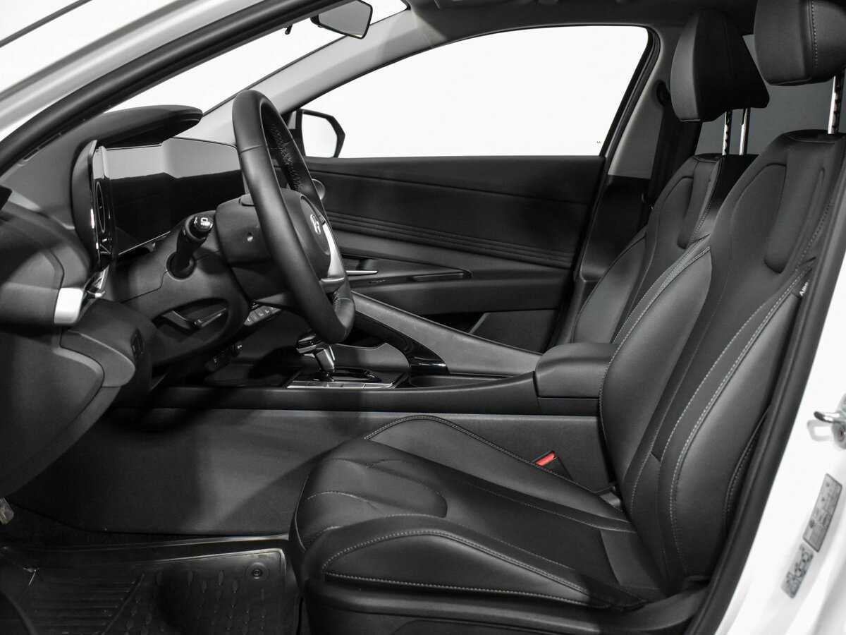 Купить Hyundai Elantra, 2023, 7 476 км, фото №12
