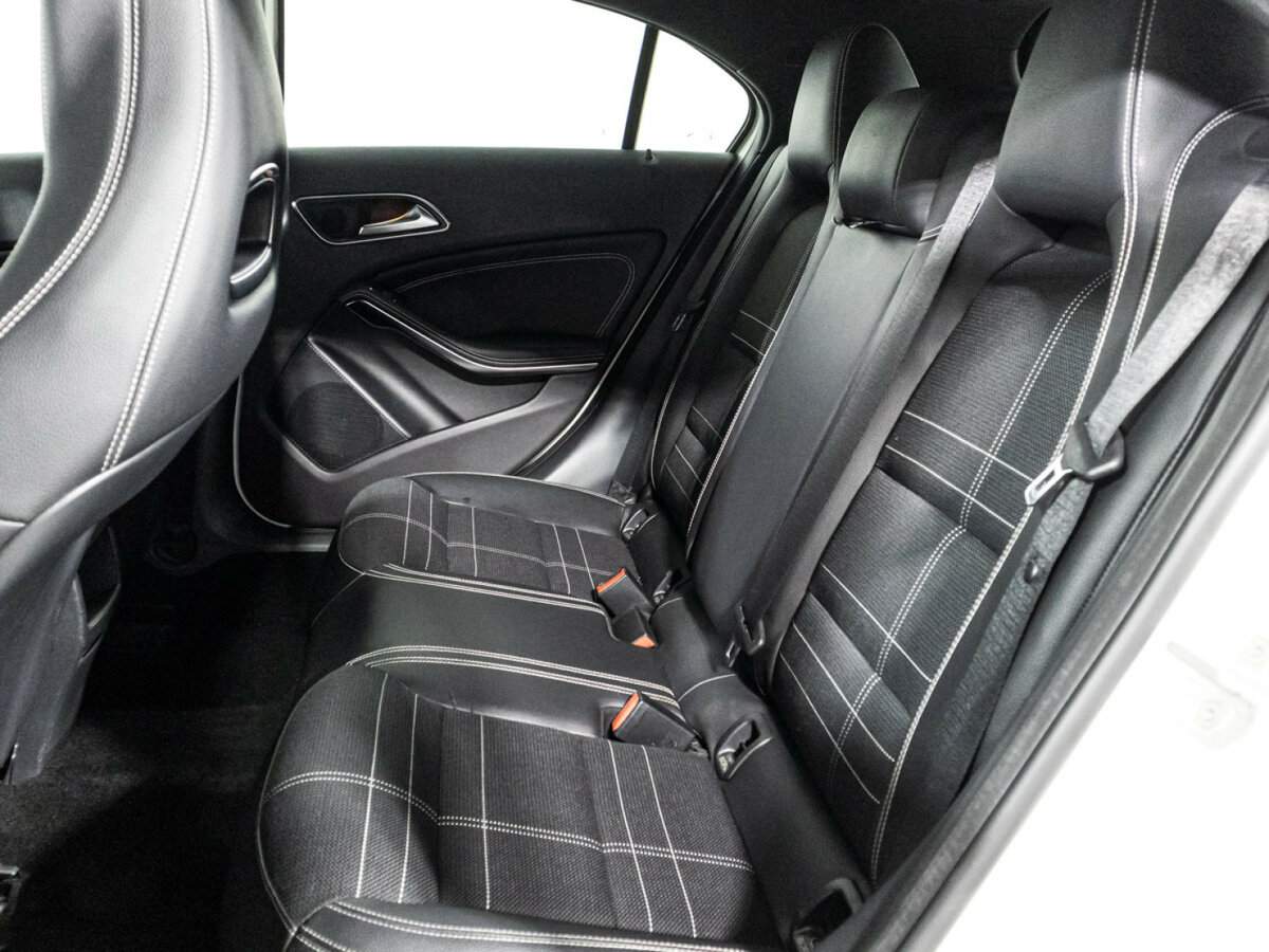 Купить Mercedes-Benz A-Класс 180, 2013, 75 397 км, фото №10