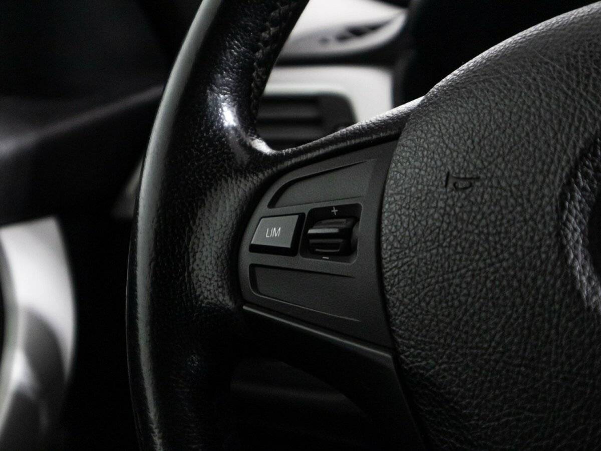 Купить BMW 3 серии 320i, 2012, 265 266 км, фото №21