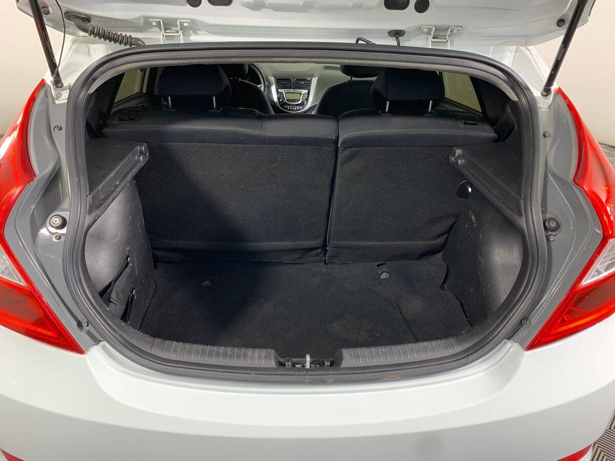 Купить Hyundai Solaris, 2013, 236 946 км, фото №19